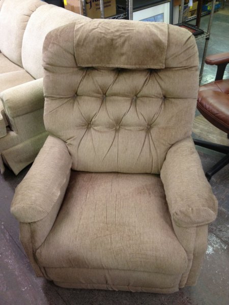 furniture18recliner.jpg