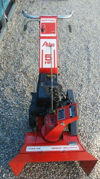 atlas24inchsnowblower1a.jpg